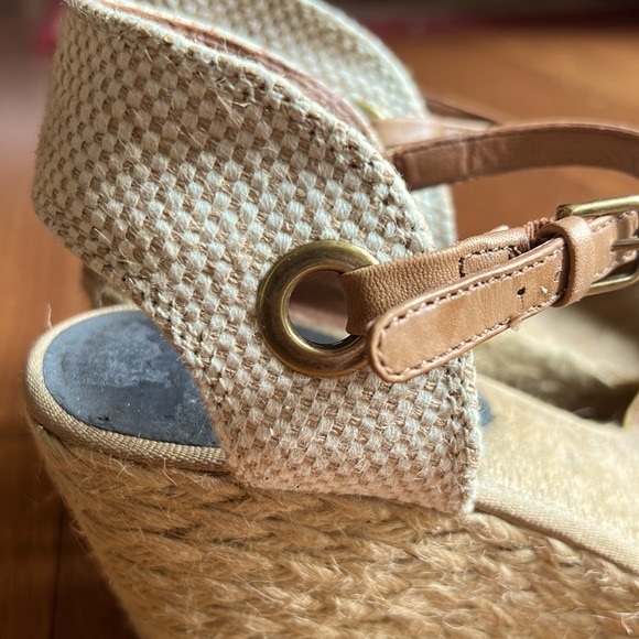 Lucky Brand -Kyndra Wedge Espadrille Sandal
